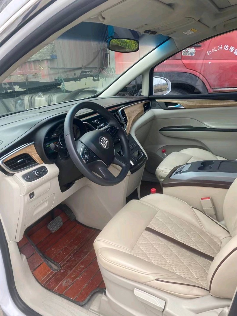 宿迁19年别克GL83