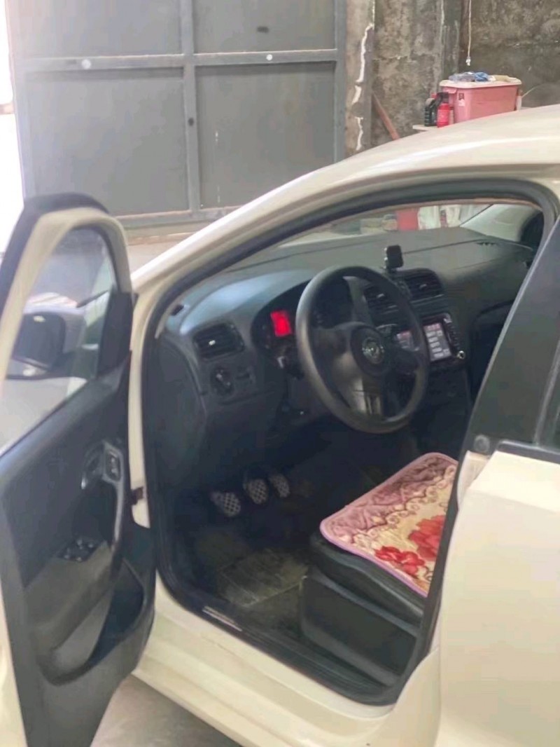 济南13年大众polo4