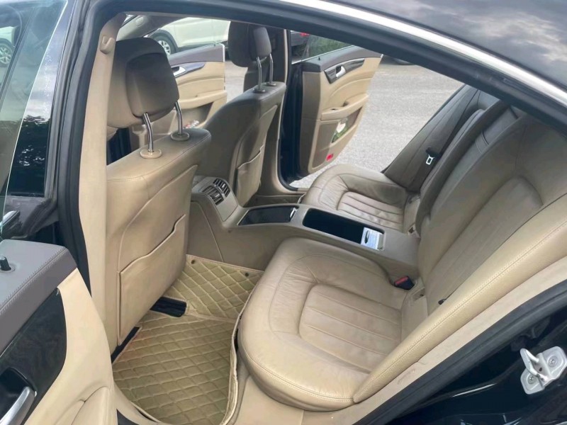 广州12年奔驰CLS5