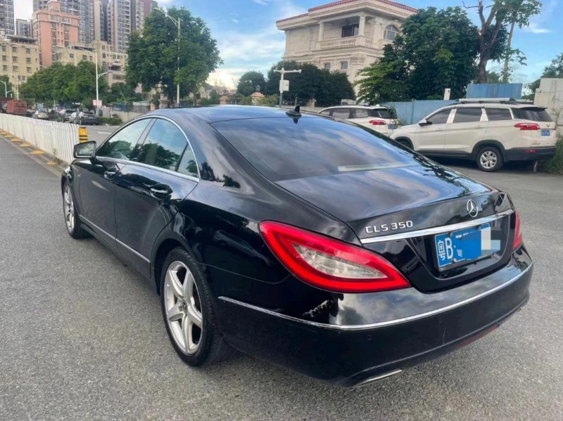 广州12年奔驰CLS7