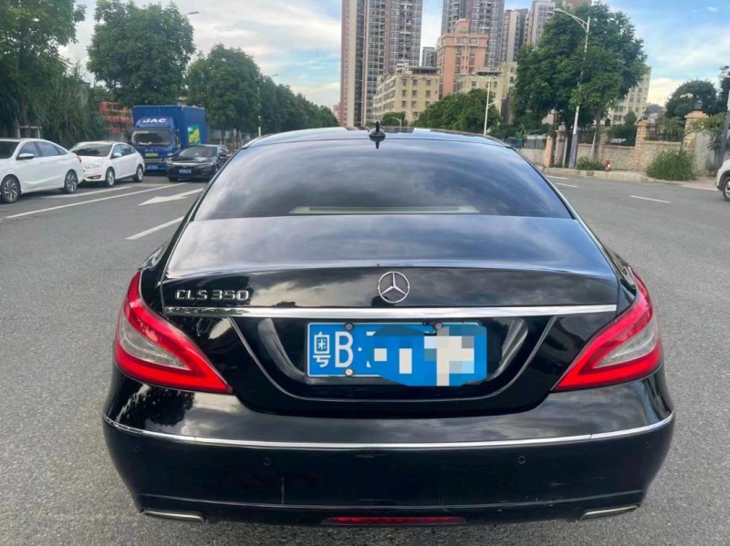广州12年奔驰CLS8