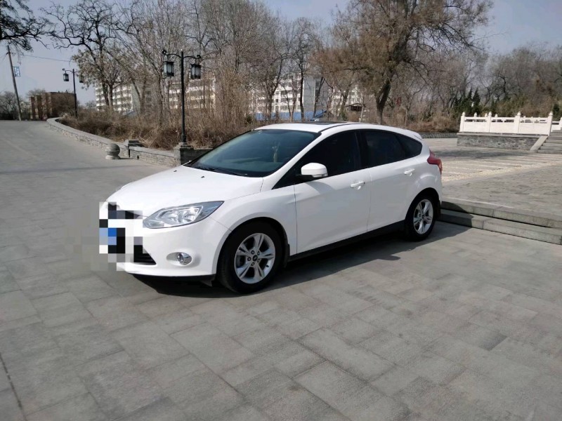 淄博14年福特福克斯2