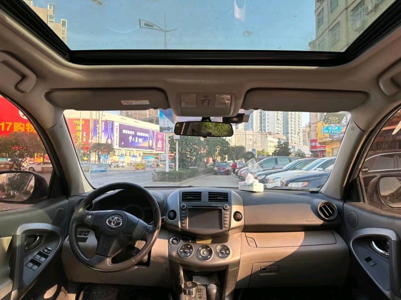宜昌10年丰田RAV46