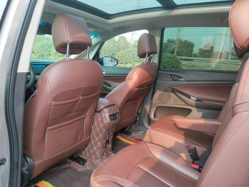 徐州18年别克GL66