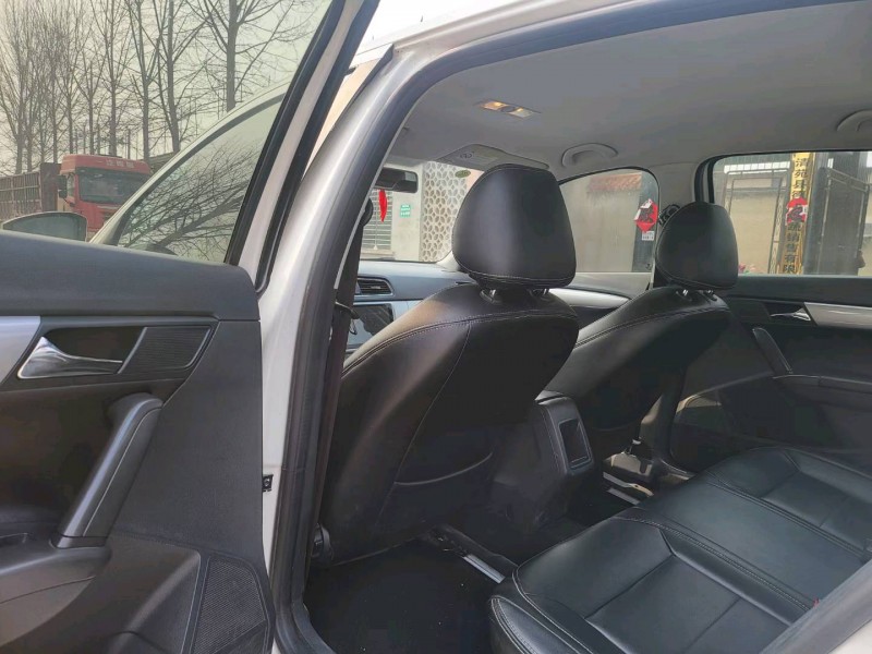 保定16年大众朗逸7