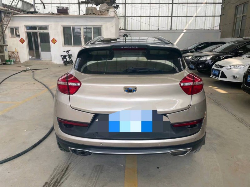 保定17年吉利帝豪GS2