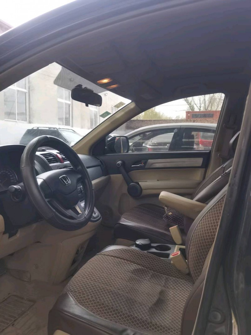 保定10年本田CRV4