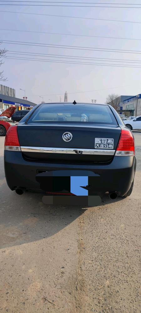 保定09年别克林荫大道2