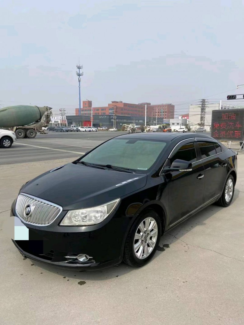 保定10年别克君越2