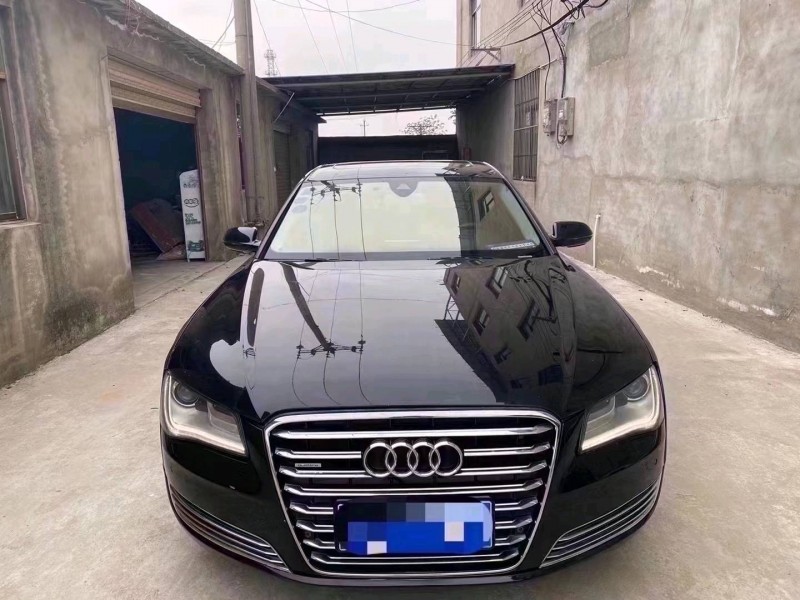 济宁14年奥迪A8L1