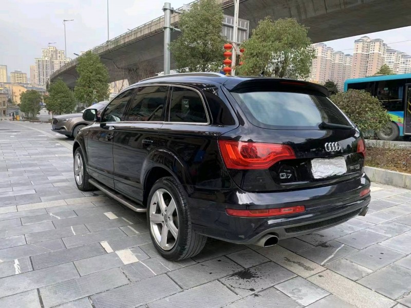 衡阳13年奥迪Q76