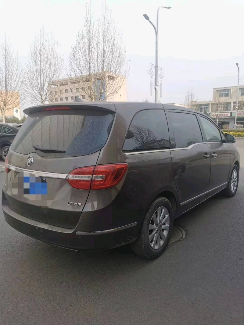 广州16年别克GL82