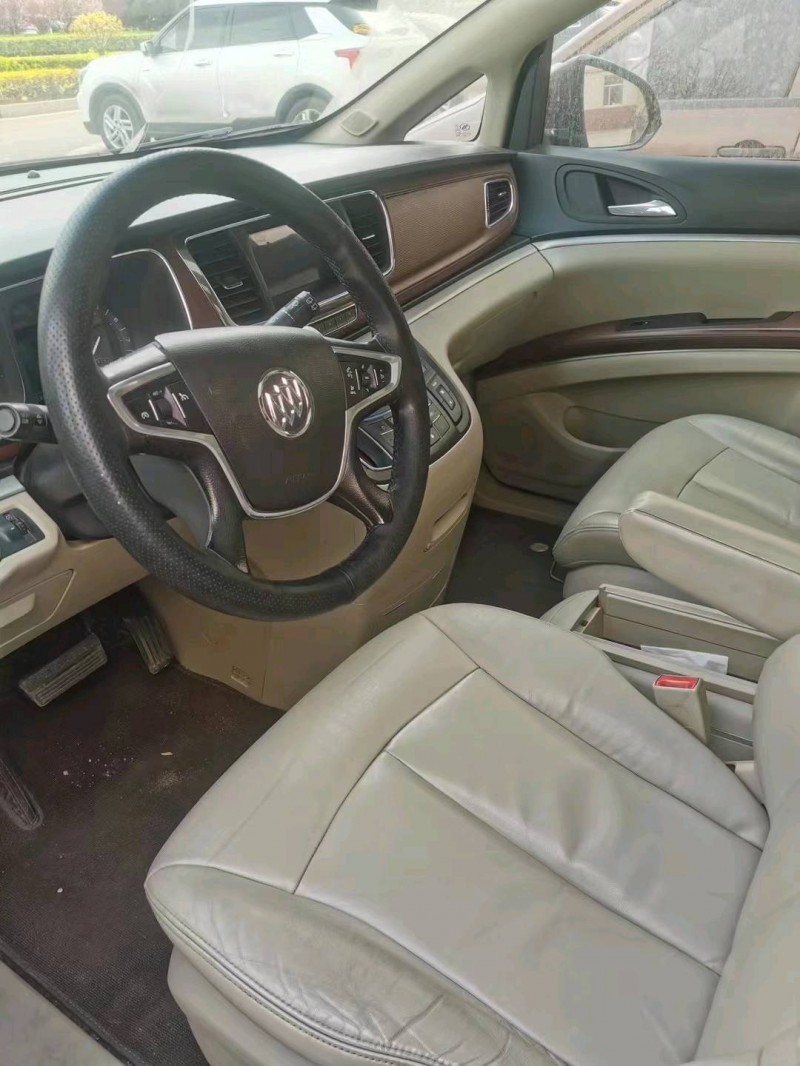 广州16年别克GL83