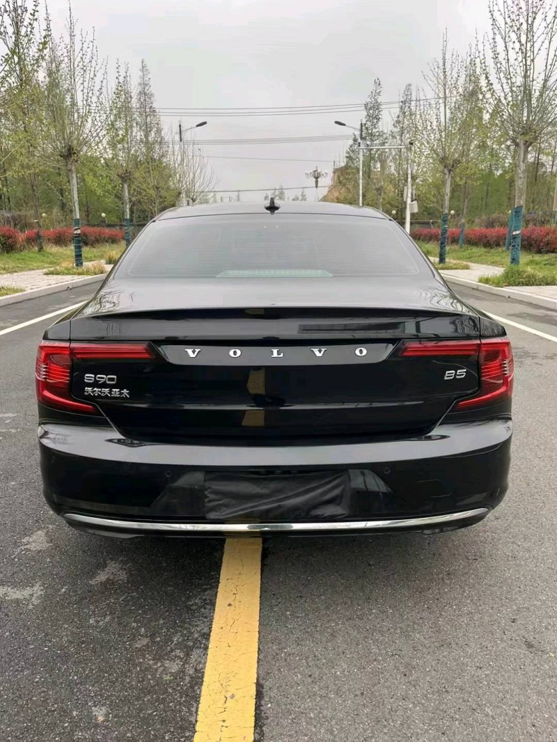 徐州20年沃尔沃S909