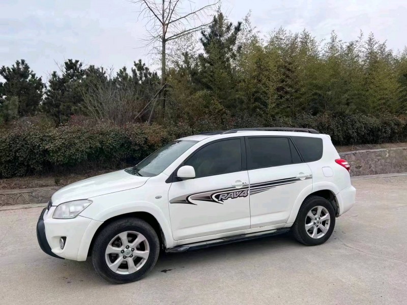 淄博10年丰田RAV42