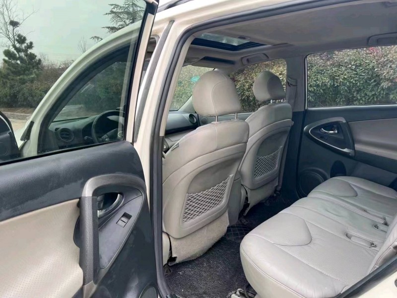 淄博10年丰田RAV44
