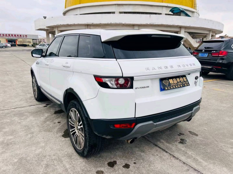 东莞12年路虎极光7