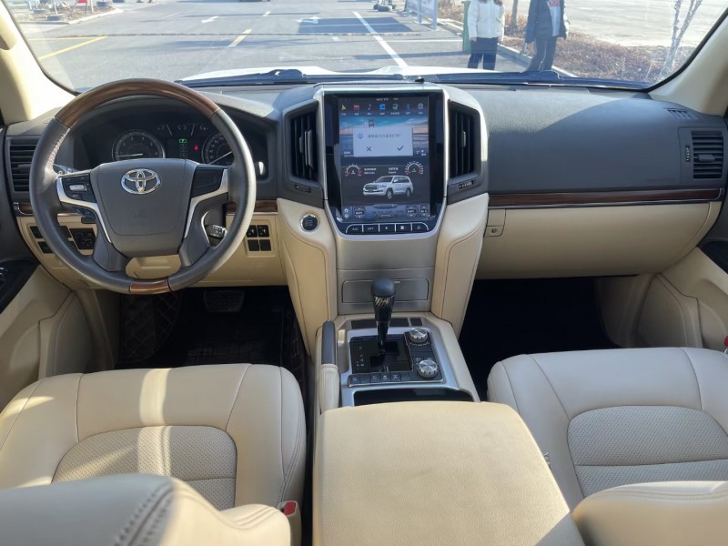 潍坊17年丰田兰德酷路泽5