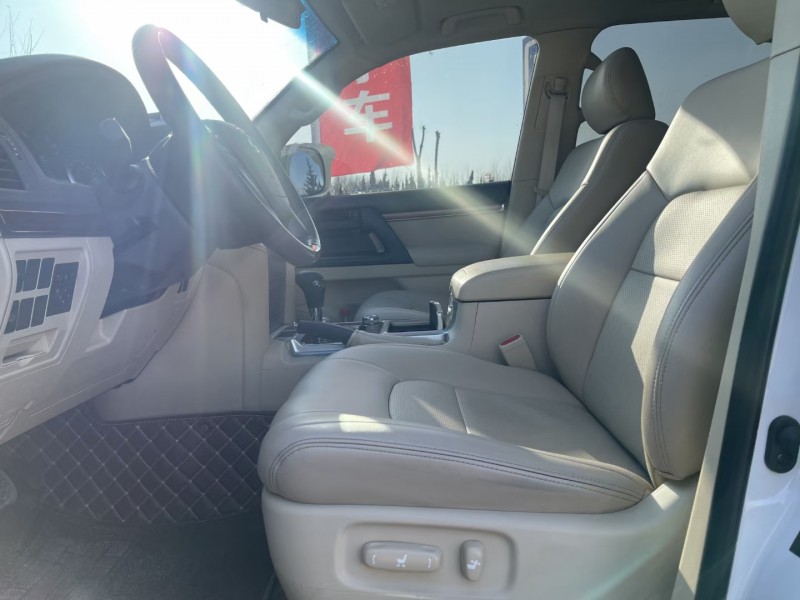 潍坊17年丰田兰德酷路泽8