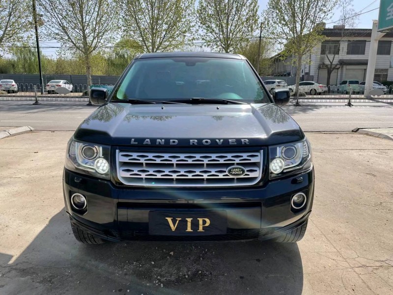 济宁14年路虎神行者1