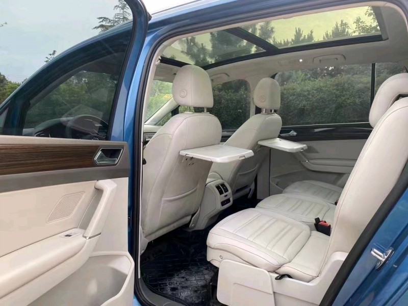 济南16年大众途安4