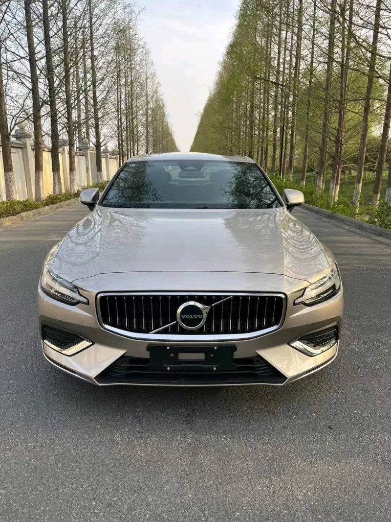 徐州22年沃尔沃S60L1