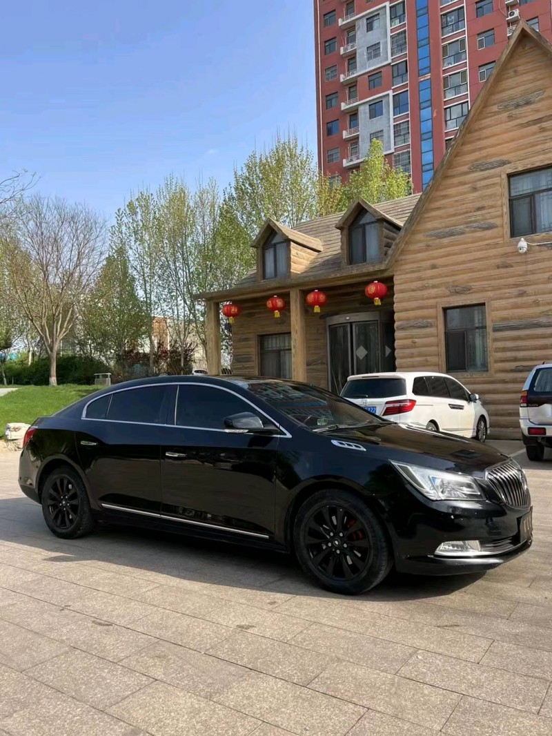 邢台15年别克君越3