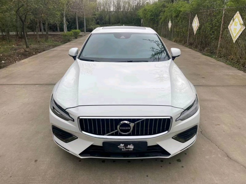青岛21年沃尔沃S60L1