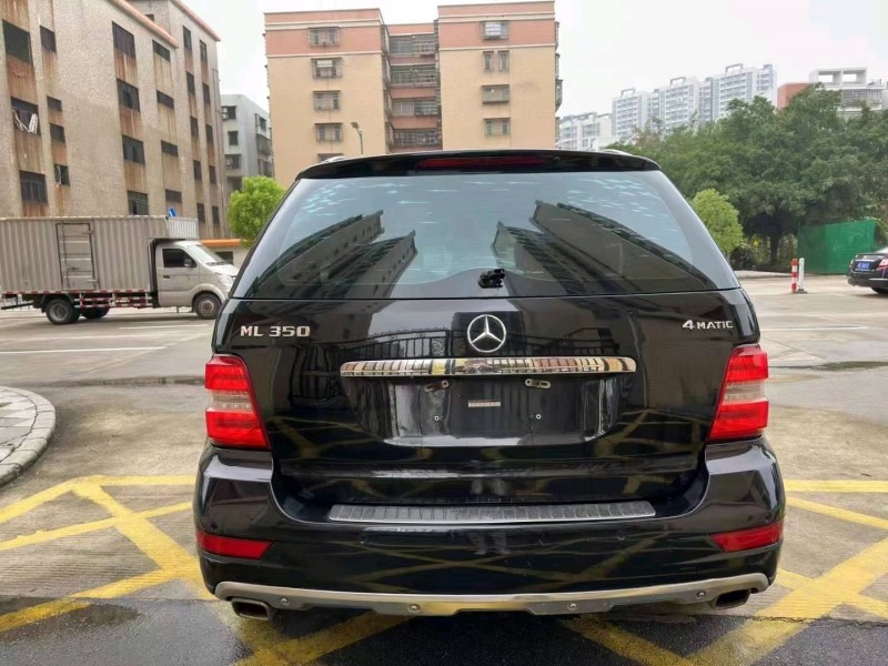 广州11年奔驰ML8
