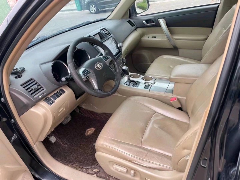 济南12年丰田汉兰达6