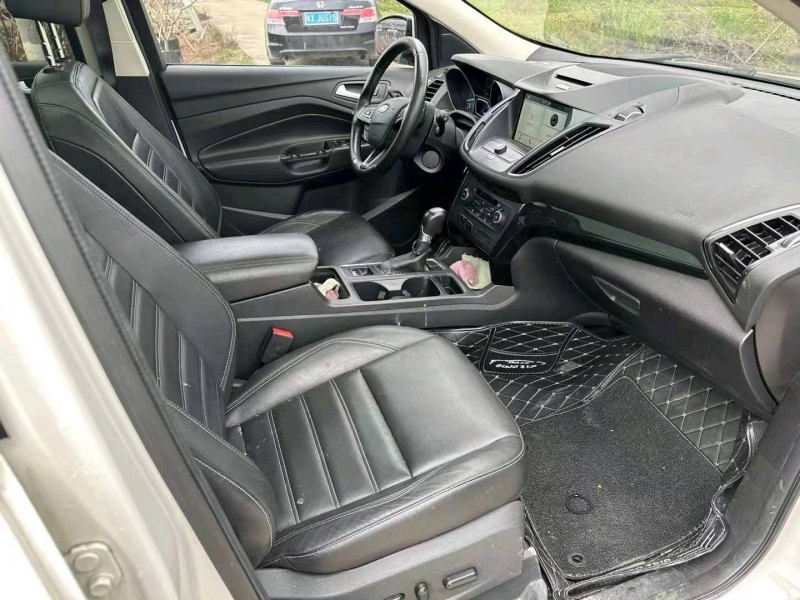 广州17年福特翼虎8