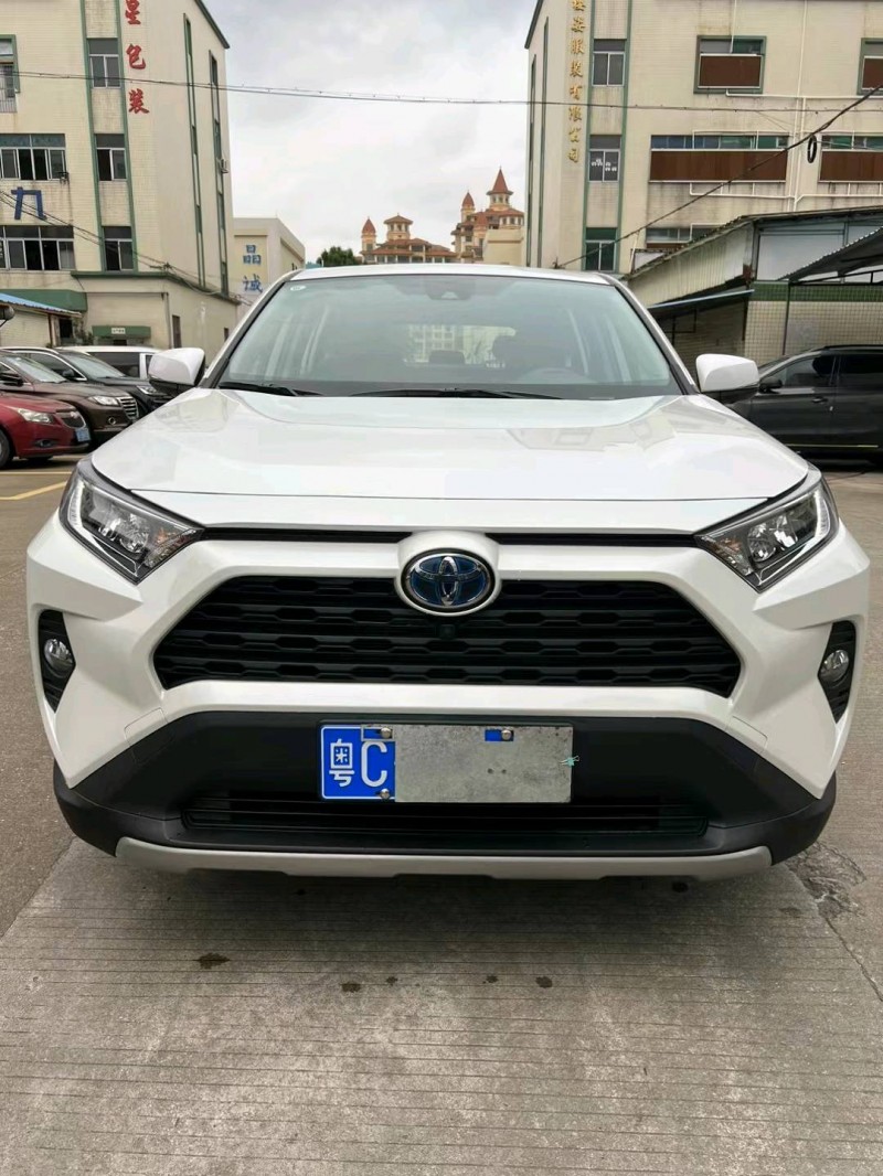 中山22年丰田RAV41