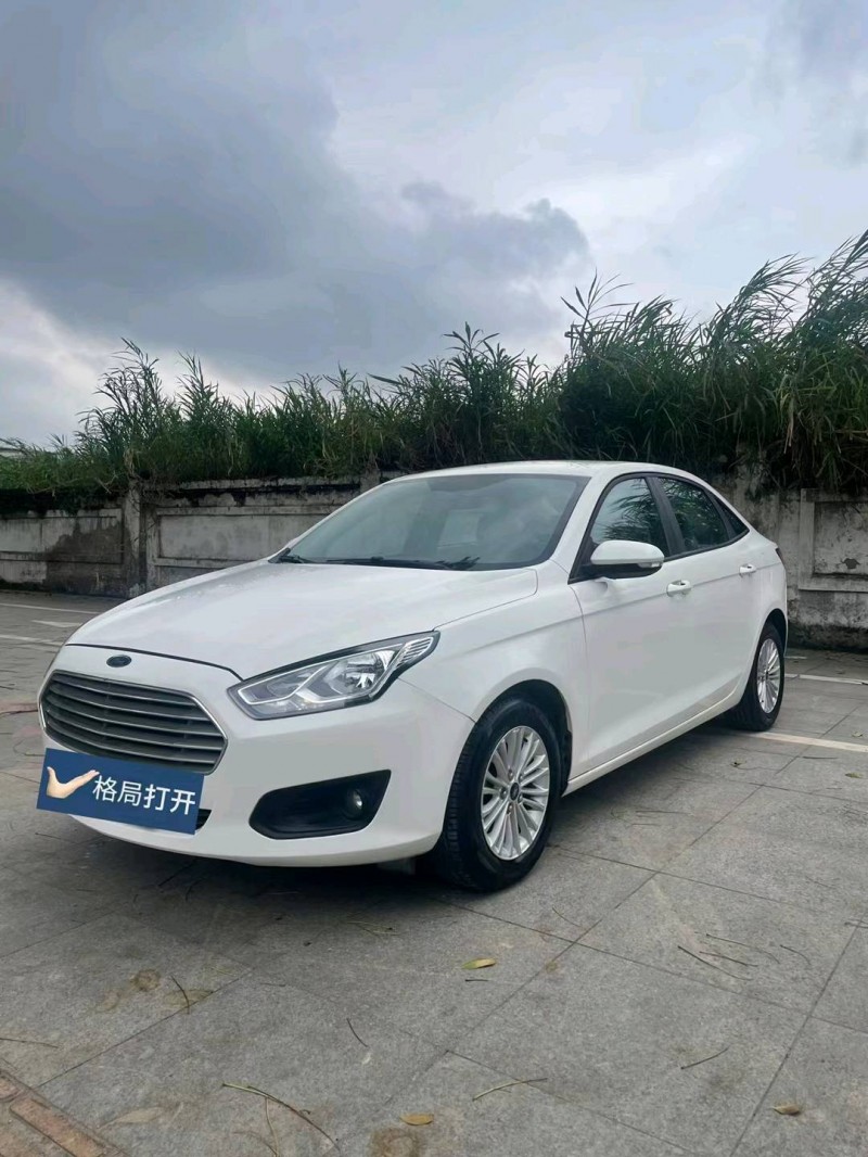 东莞17年福特福睿斯3