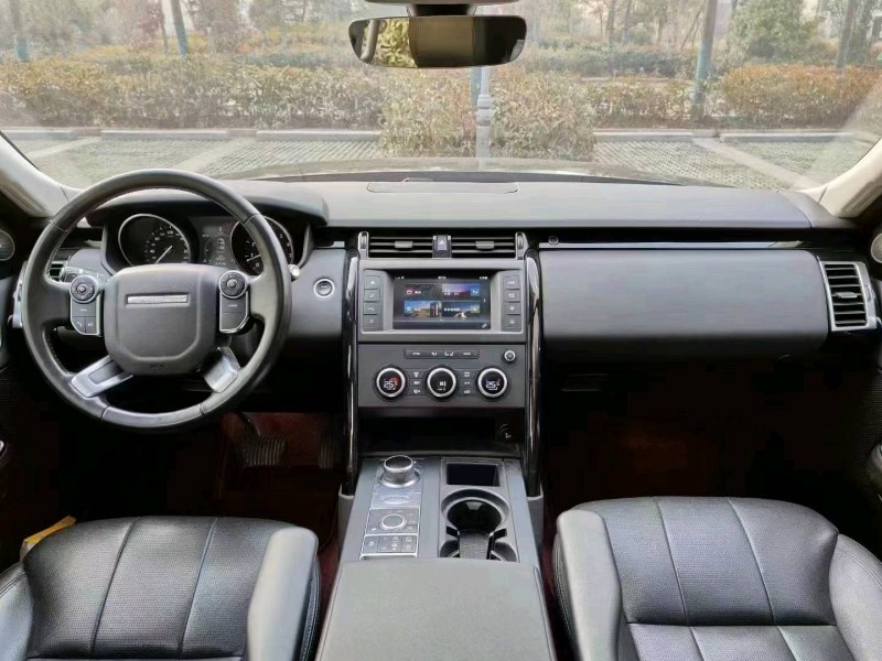 青岛18年路虎发现7