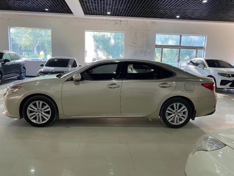 石家庄14年雷克萨斯ES8