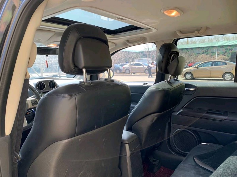 沈阳13年Jeep指南者6