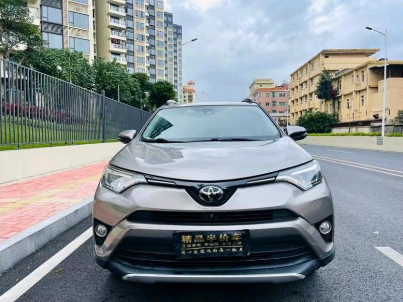 东莞18年丰田RAV4荣放1