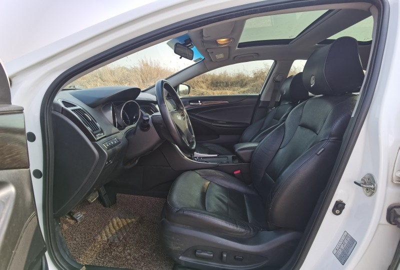 廊坊13年现代索纳塔八4