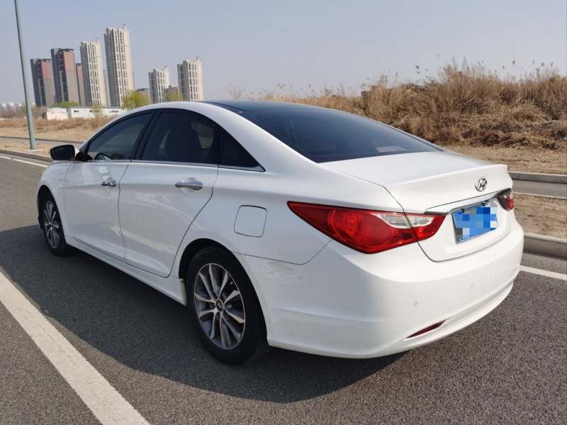 廊坊13年现代索纳塔八7