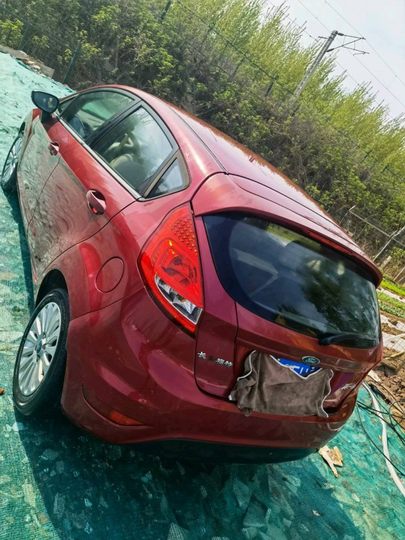 临沂12年福特嘉年华7