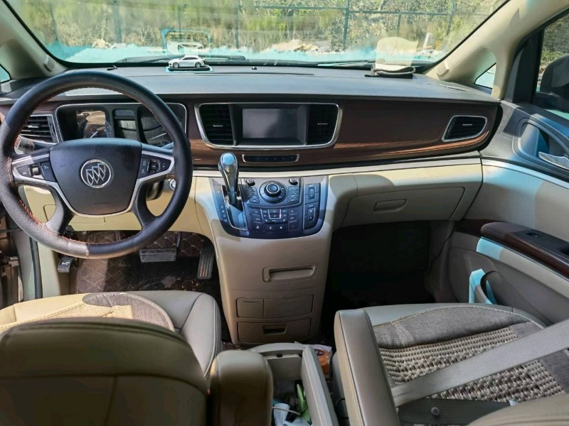 临沂15年别克GL85