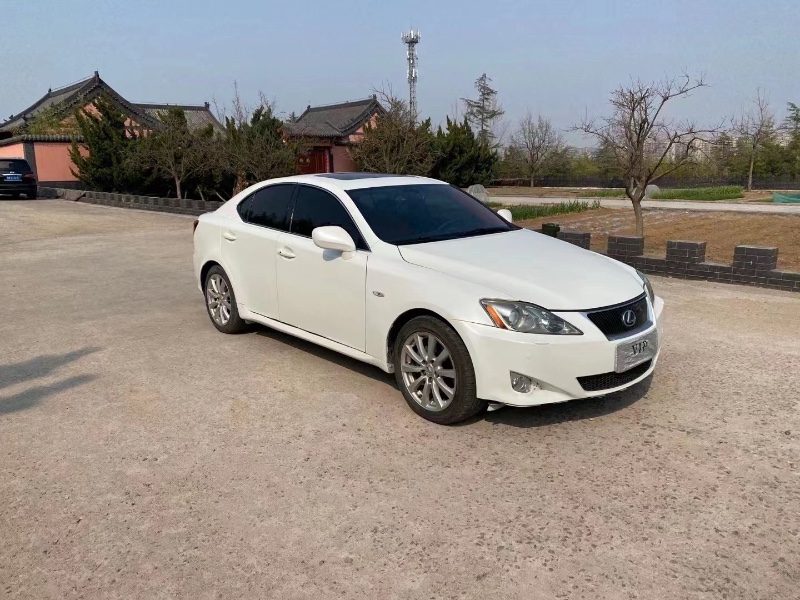 青岛08年雷克萨斯IS3