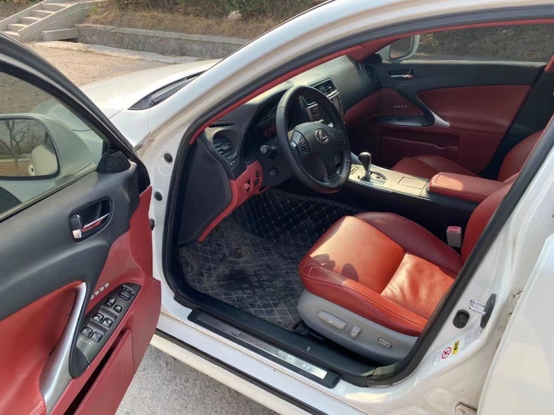 青岛08年雷克萨斯IS5