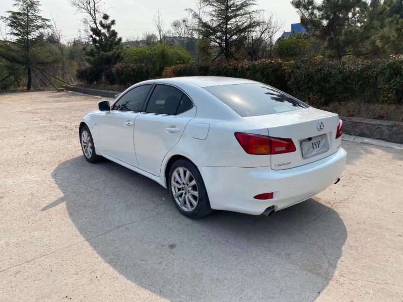 青岛08年雷克萨斯IS6