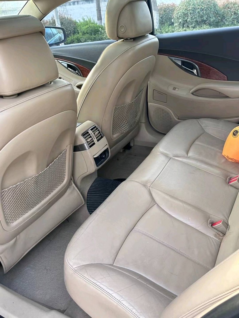 徐州13年别克君越5