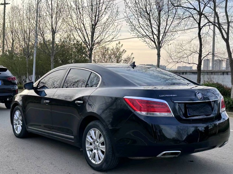 徐州13年别克君越7