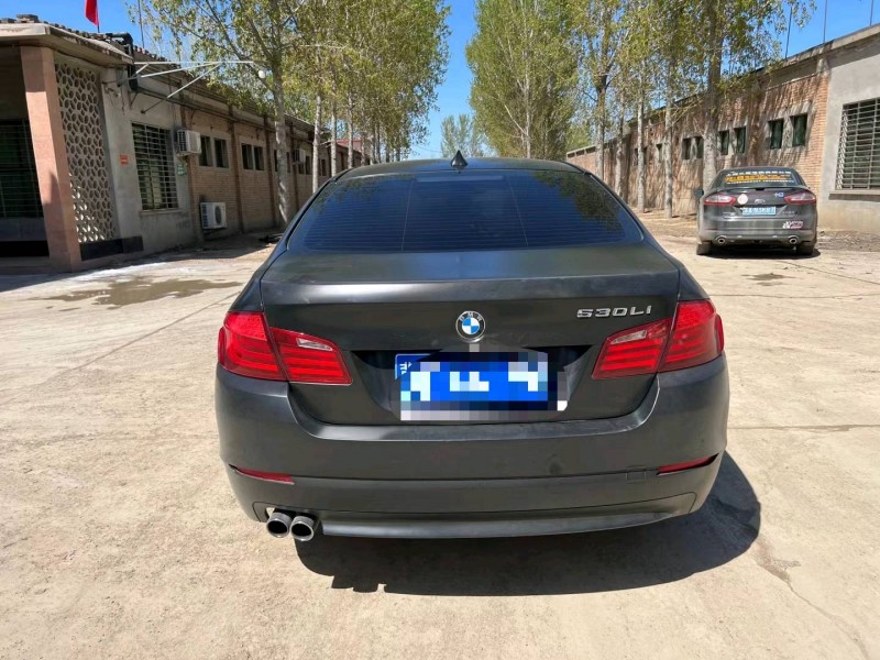 保定13年宝马5系9