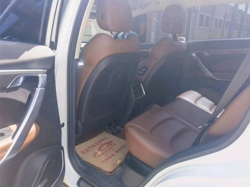 保定20年吉利博越5