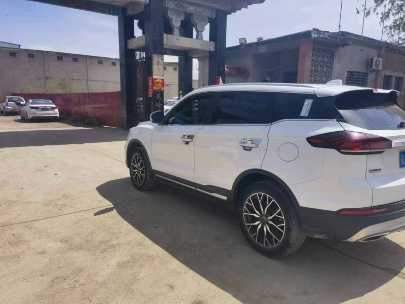 保定20年吉利博越8