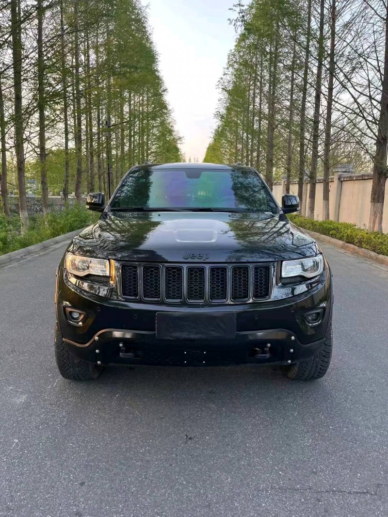 徐州15年Jeep大切诺基1